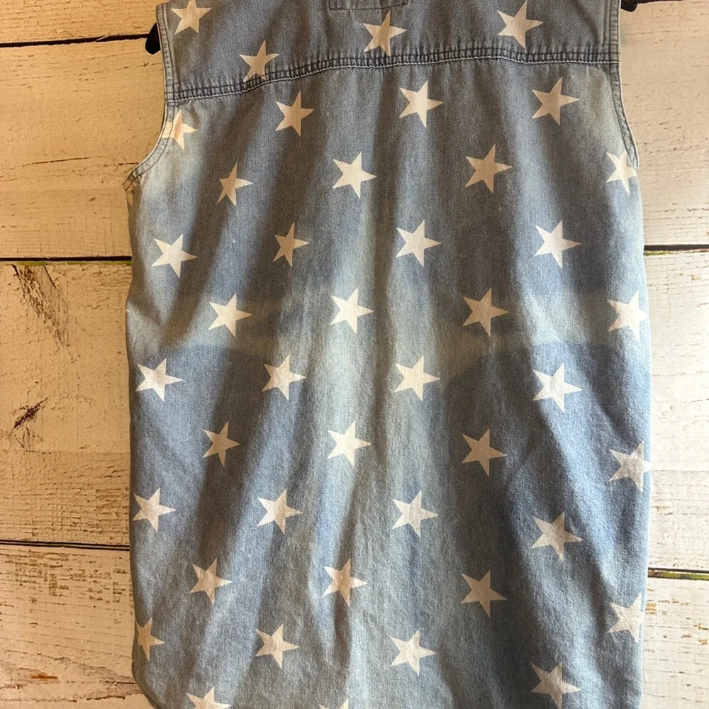 EXPRESS Star Patterned Distressed Denim Sleeveless Top Size Medium - Picture 6 of 10